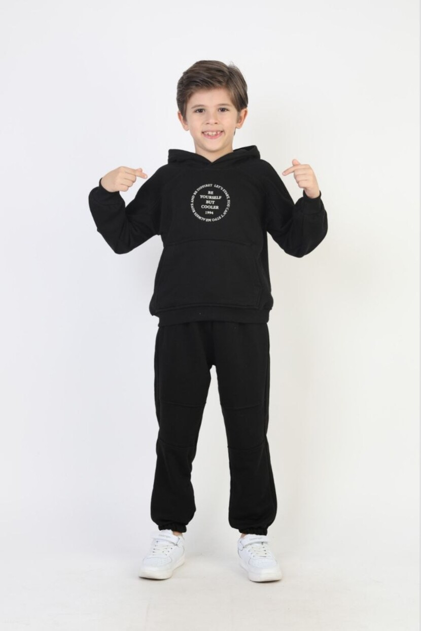 ERKEK KAPŞONLU EŞOFMAN TAKIMI