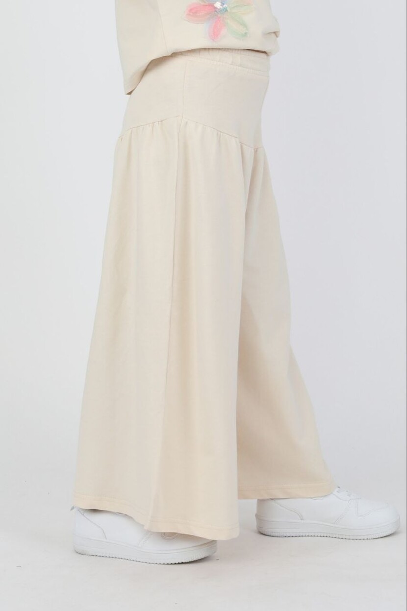 KIZ ÇİÇEKLİ TAKIM