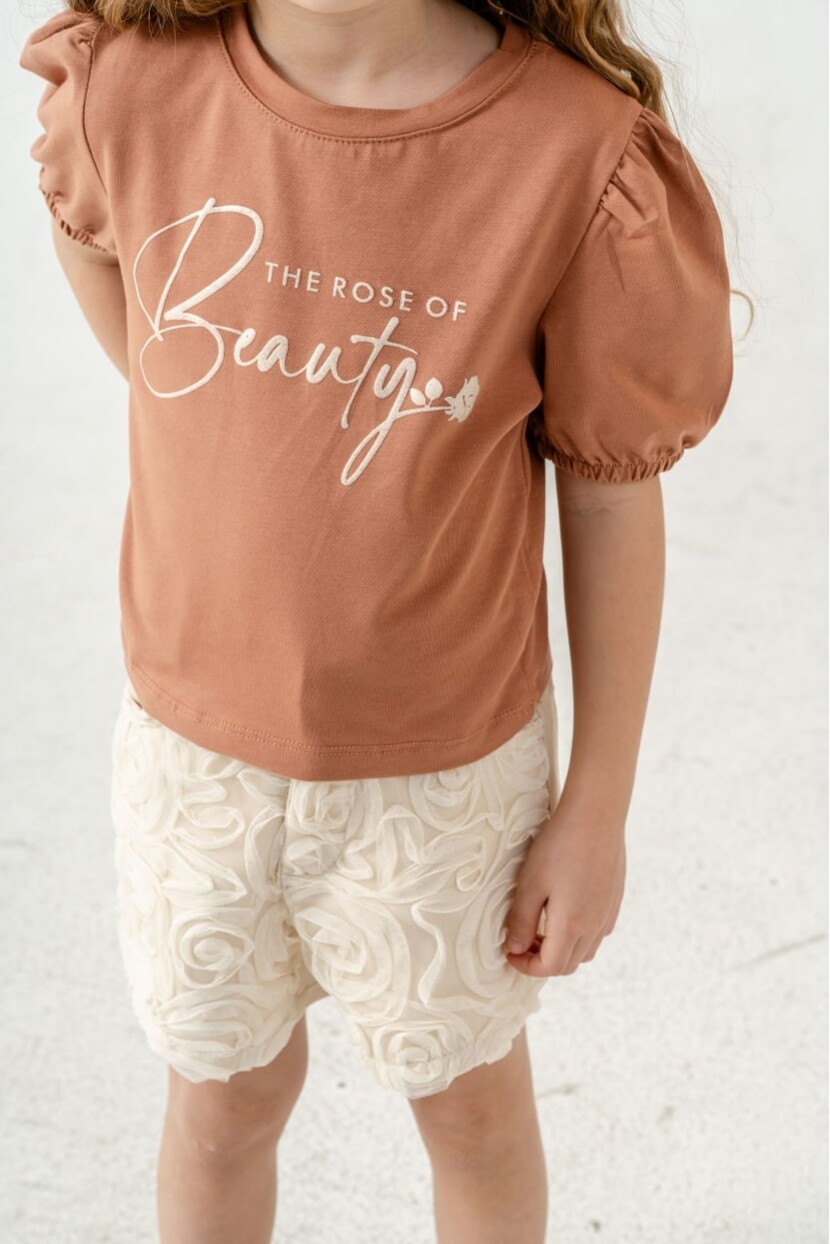 KIZ GÜLLÜ ŞORTLU TAKIM