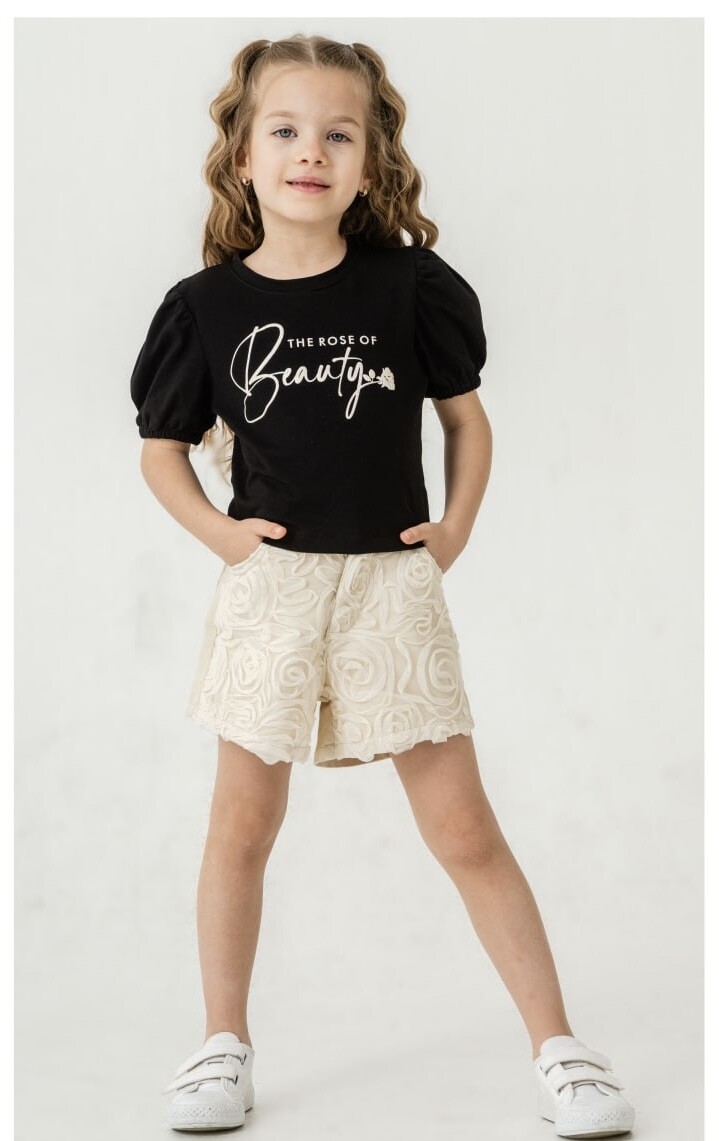 KIZ GÜLLÜ ŞORTLU TAKIM