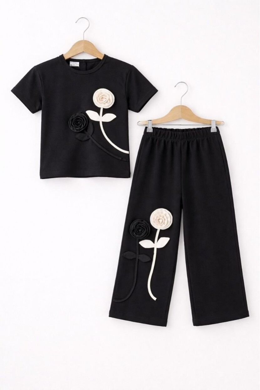 KIZ HAREKETLİ ÇİÇEK AKSEUARLI ÇELİK İNTERLOK TAKIM