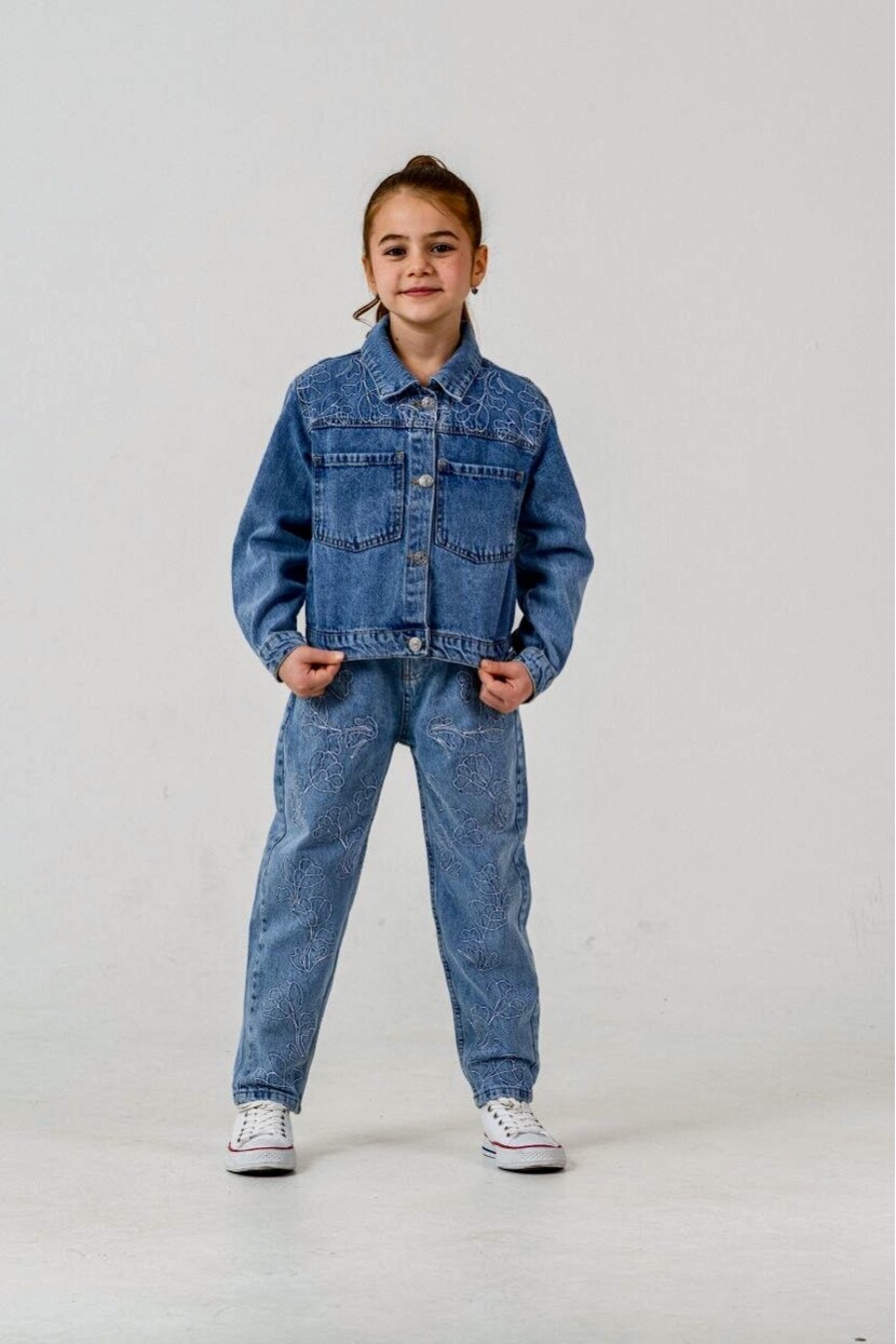 KIZ NAKIŞLI DENİM TAKIM