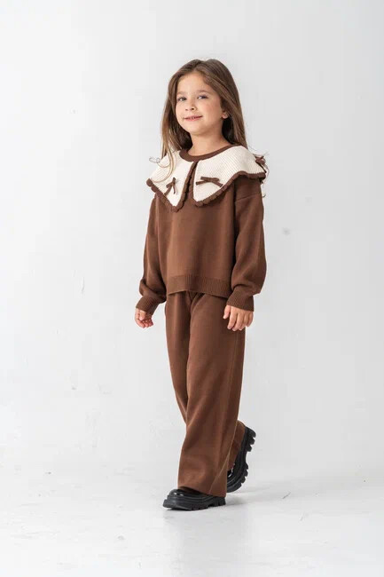 KIZ YAKA FİYONKLU TRİKO TAKIM