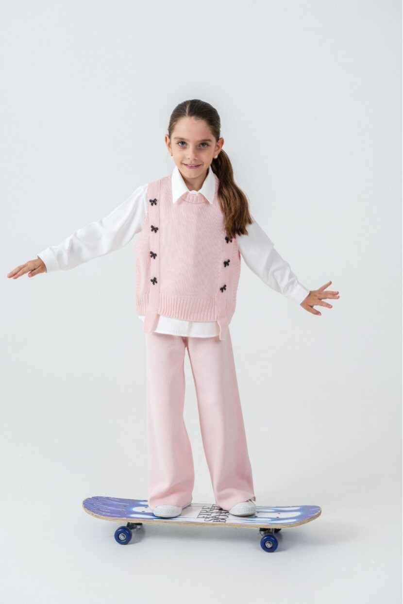 KIZ YELEKLİ FİYONK SÜSLEMELİ TRİKO İKİLİ TAKIM