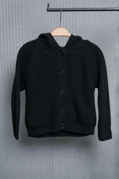 KAPŞONLU TRİKO HIRKA