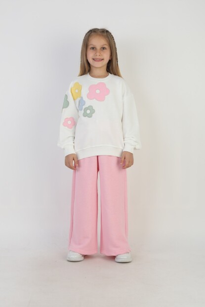 KIZ NAKIŞ İŞLEMELİ ÇİÇEKLİ EŞOFMAN TAKIMI