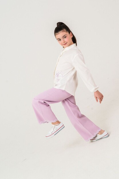 KIZ NAKIŞ SÜSLEMELİ PAÇA DETAYLI GÖMLEK PANTOLONLU TAKIM