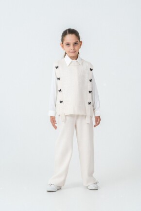 KIZ YELEKLİ FİYONK SÜSLEMELİ TRİKO İKİLİ TAKIM